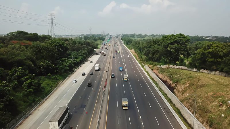 PT Jasa Marga (Persero) Tbk. mencatat sebanyak 176.409 kendaraan kembali ke wilayah Jabotabek pada periode Senin, 27 Januari 2025 Libur Panjang Isra Mikraj dan Tahun Baru Imlek.

