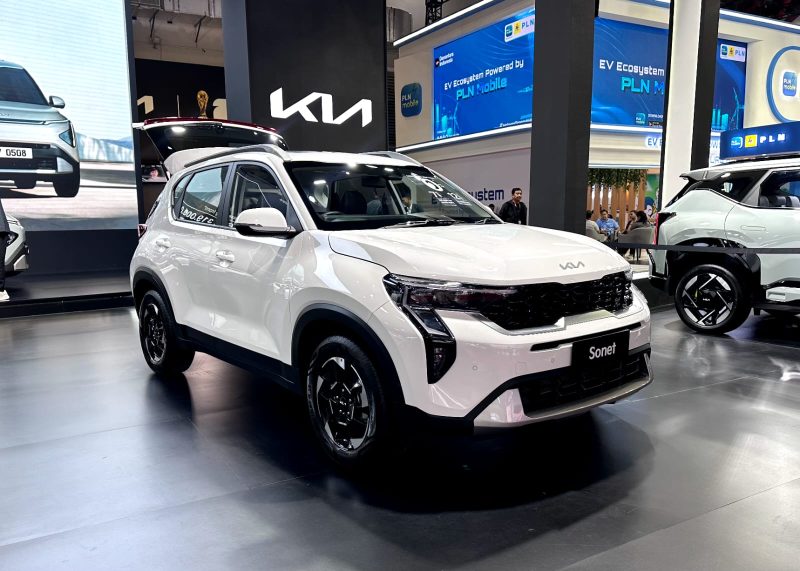 Kia Sonet Tampil di IIMS 2026, Tetapkan Standar Baru Compact SUV Urban dengan Fitur Premium & ADAS