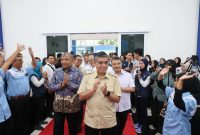 Wawali Bekasi Abdul Harris Bobihoe dukung pelatihan vokasi nasional 2026. Menaker Yassierli sebut 50 persen peserta dijamin terserap kerja di industri.