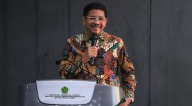 Dirjen Bimas Islam Abu Rokhmad