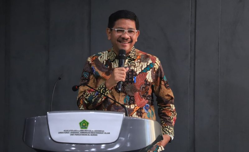Dirjen Bimas Islam Abu Rokhmad