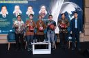 Sejumlah pembicara dan pelaku industri berfoto bersama usai menghadiri forum industri di JIExpo Kemayoran, Jakarta. Diskusi menyoroti perkembangan teknologi, metalurgi, dan penguatan industri logam Indonesia.