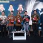 Sejumlah pembicara dan pelaku industri berfoto bersama usai menghadiri forum industri di JIExpo Kemayoran, Jakarta. Diskusi menyoroti perkembangan teknologi, metalurgi, dan penguatan industri logam Indonesia.