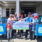 Keterangan foto:
PT Jasamarga Transjawa Tol (JTT) menyalurkan bantuan sarana lingkungan kepada masyarakat di wilayah Representative Office (RO) 2 Ruas Tol Palikanci, Cirebon. Bantuan tersebut menjadi bagian dari program tanggung jawab sosial dan lingkungan JTT untuk mendukung kebutuhan masyarakat sekitar wilayah operasional.